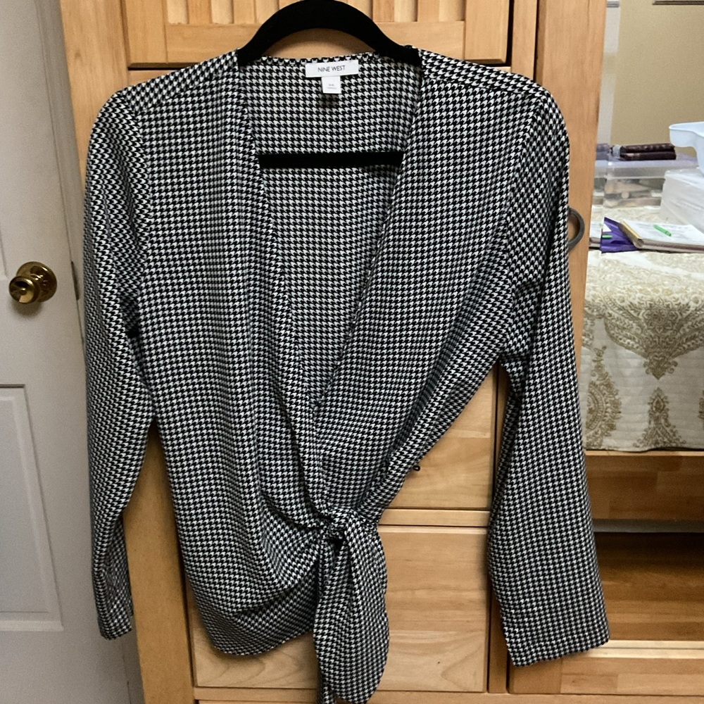 Nine West Black and White Houndstooth Top